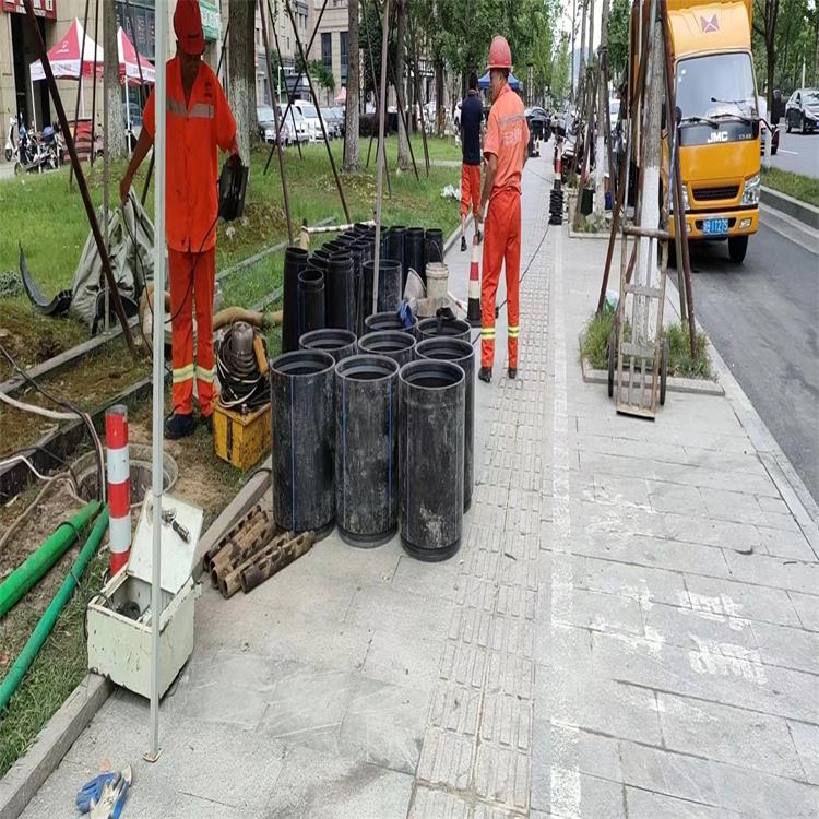 桥头管道短管置换修复